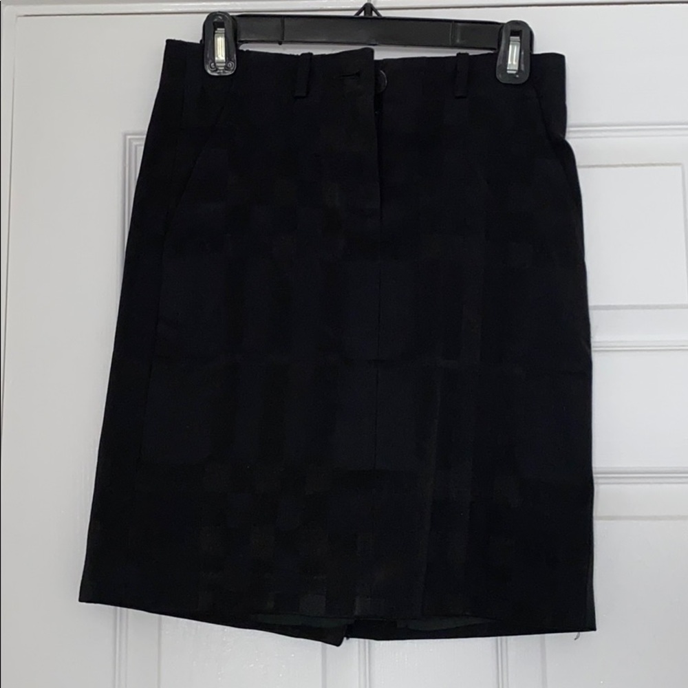 Burberry skirt, offers welcome